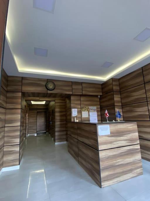 Apartment In The Center Тбилиси Екстериор снимка